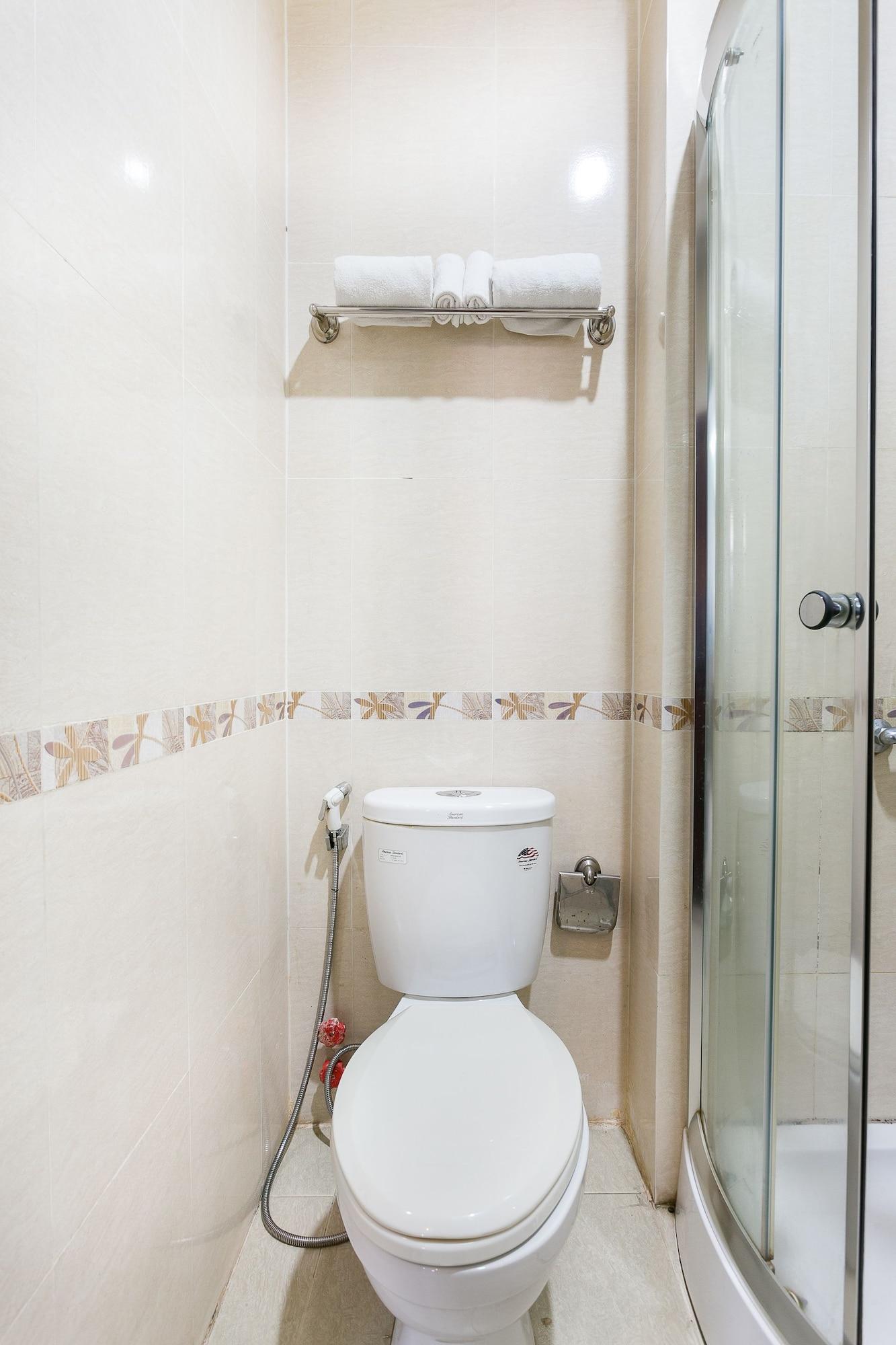 Oyo 130 Tuan Long Hotel Хошимін Екстер'єр фото
