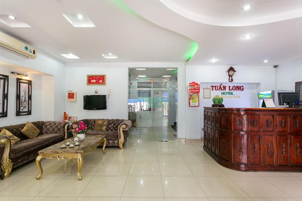 Oyo 130 Tuan Long Hotel Хошимін Екстер'єр фото
