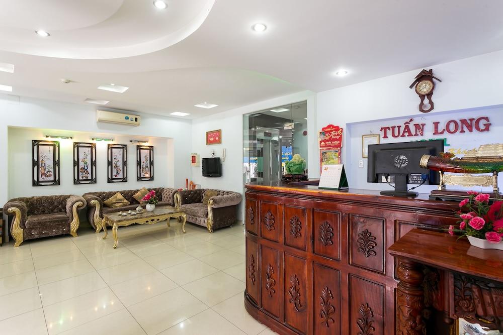 Oyo 130 Tuan Long Hotel Хошимін Екстер'єр фото