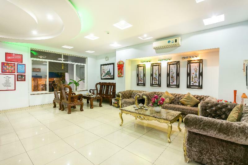 Oyo 130 Tuan Long Hotel Хошимін Екстер'єр фото